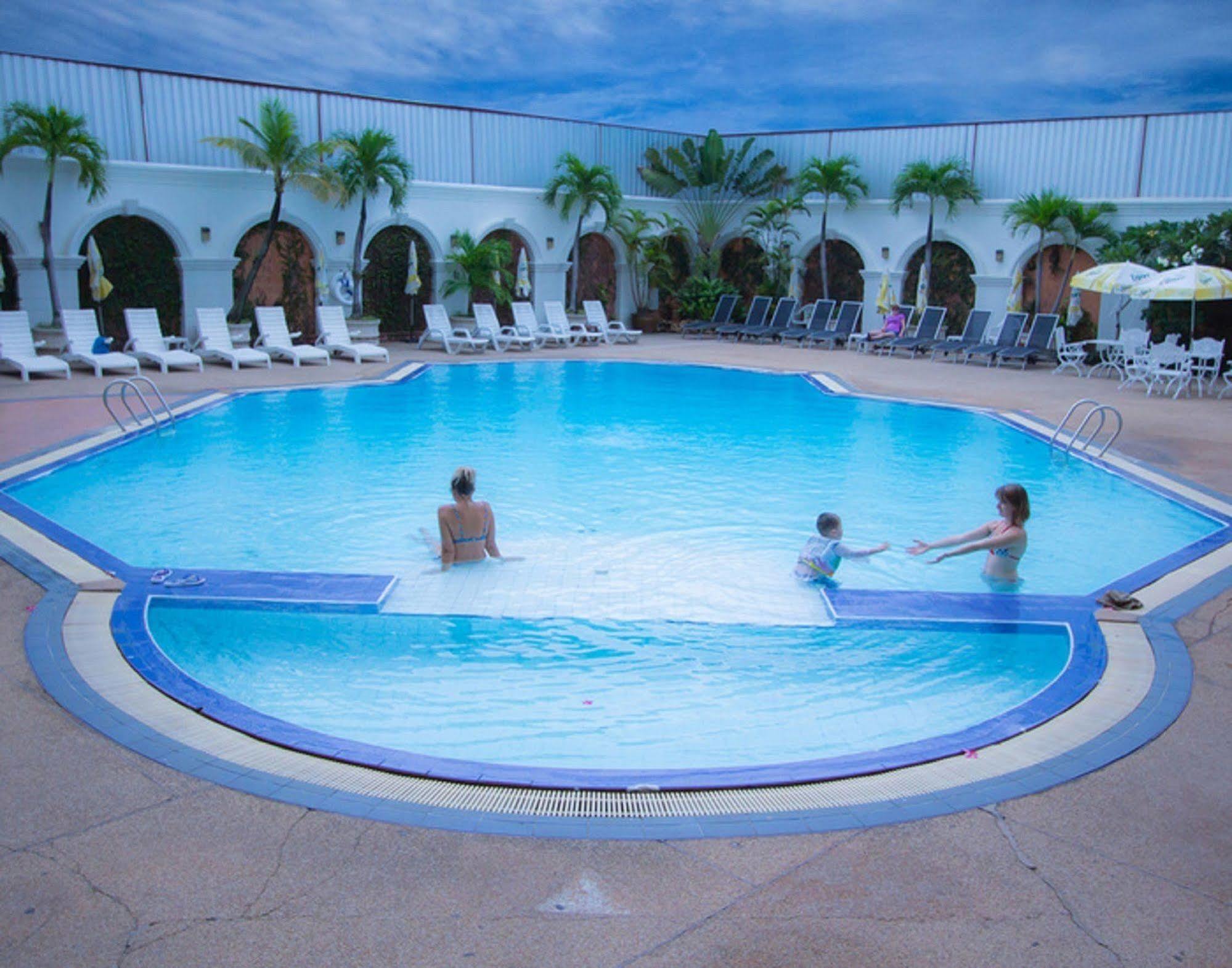 Hotel Grand Sole 3*